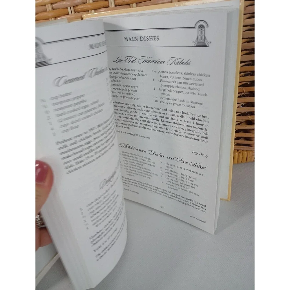 With‎ Heart And Hand Home Moravian Church Cookbook Winston-Salem, NC